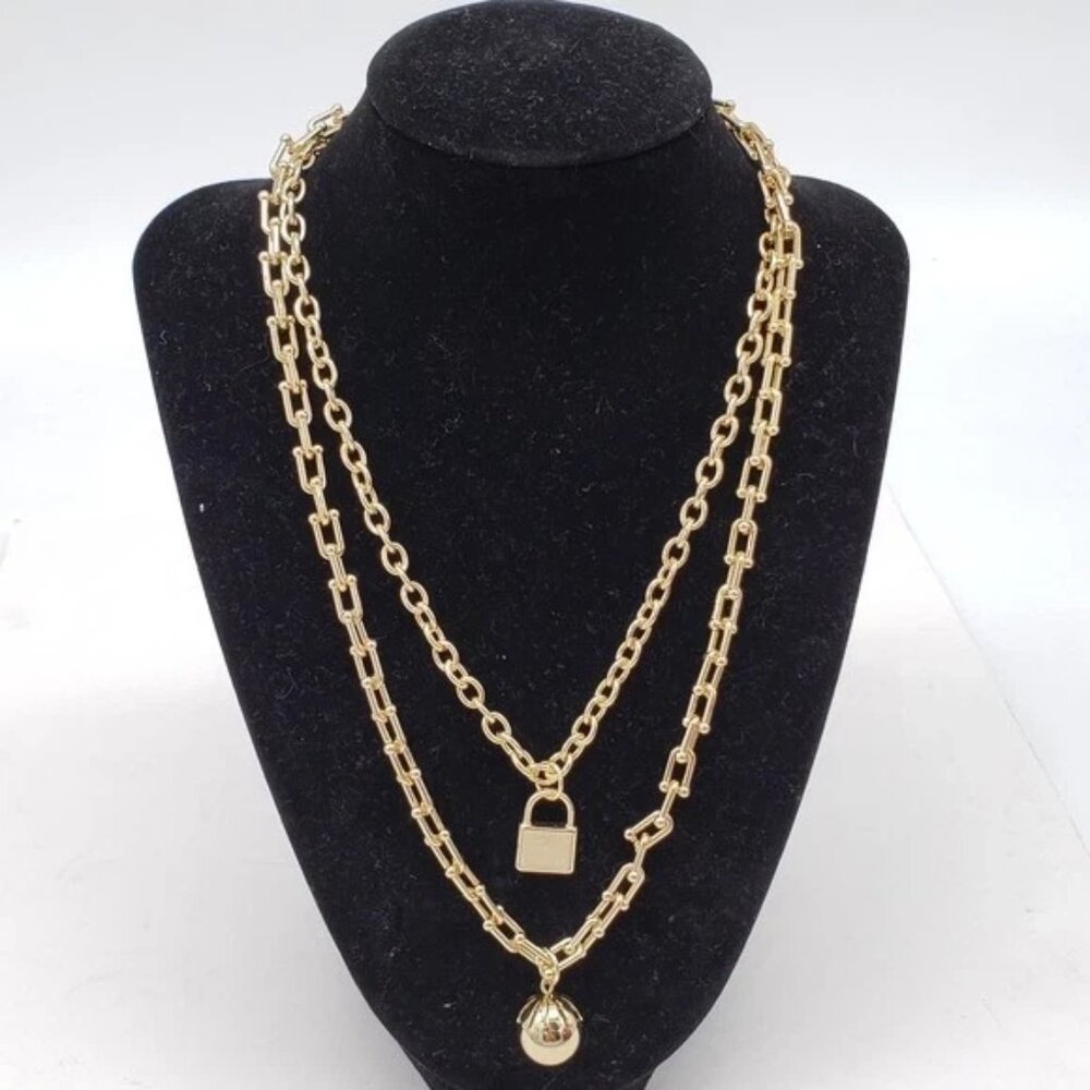 Authentic Louis Vuitton Lock & Key W/ Unbranded Stainless Steel Gold Heart Chain - Picture 6 of 13